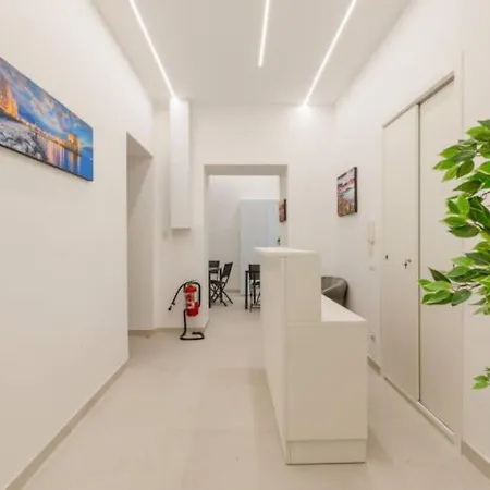Luxury Nápoly
