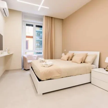 Luxury Oda ve Kahvaltı Napoli