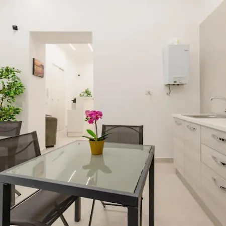 Oda ve Kahvaltı Luxury