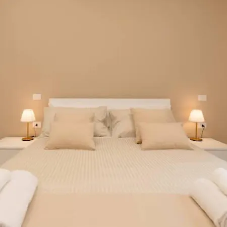 Luxury Oda ve Kahvaltı Napoli