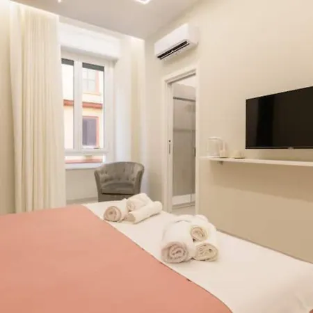 Luxury * Naples